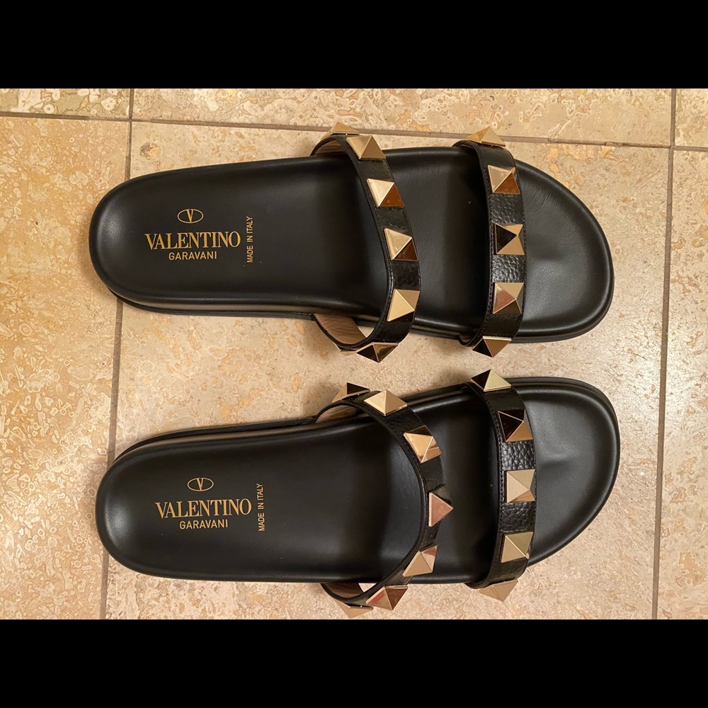Valentino Rockstud Slides